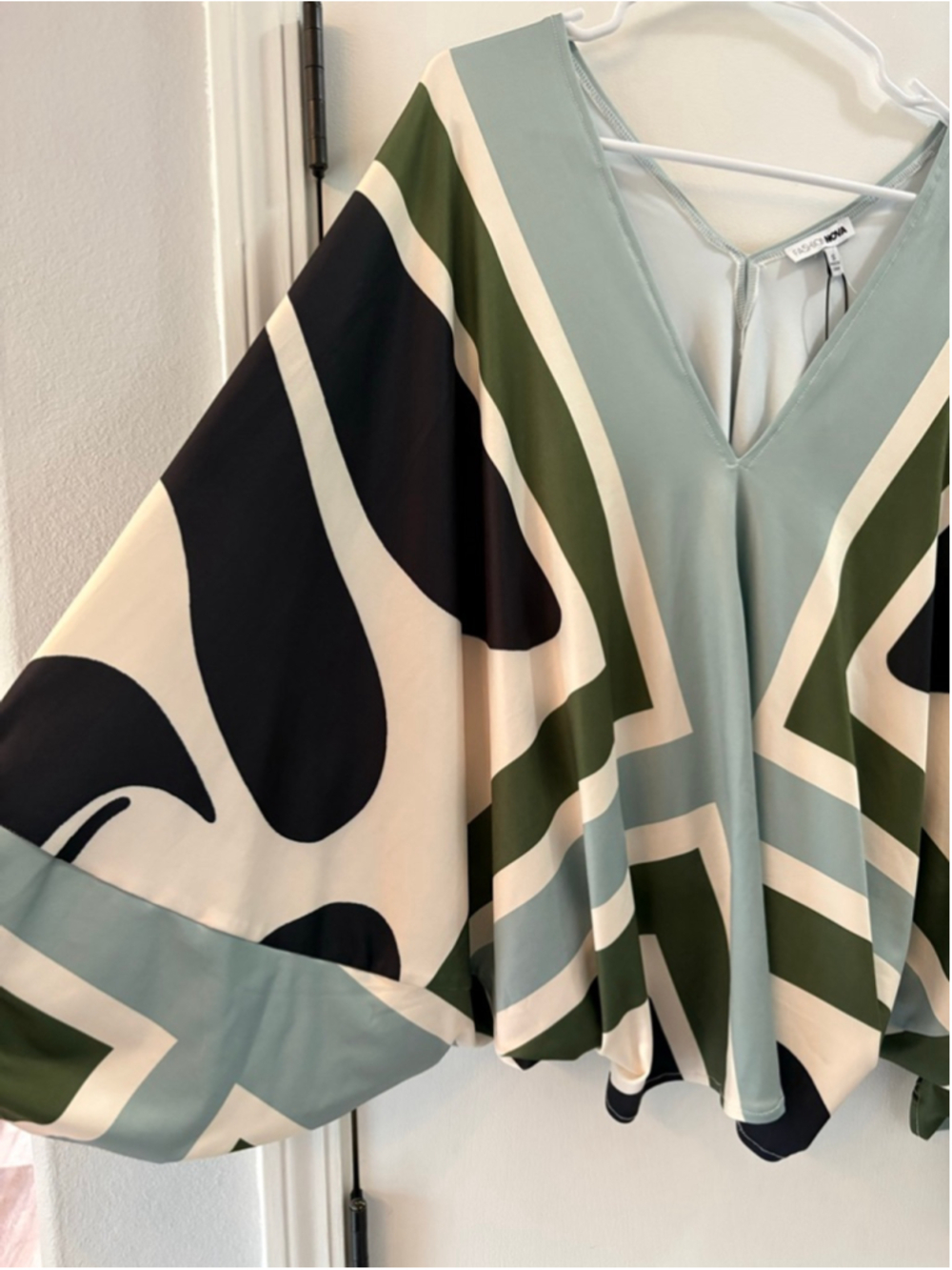 Women's Fashion Nova Blouse S Green Black Geometric Print - Picture 4 of 11